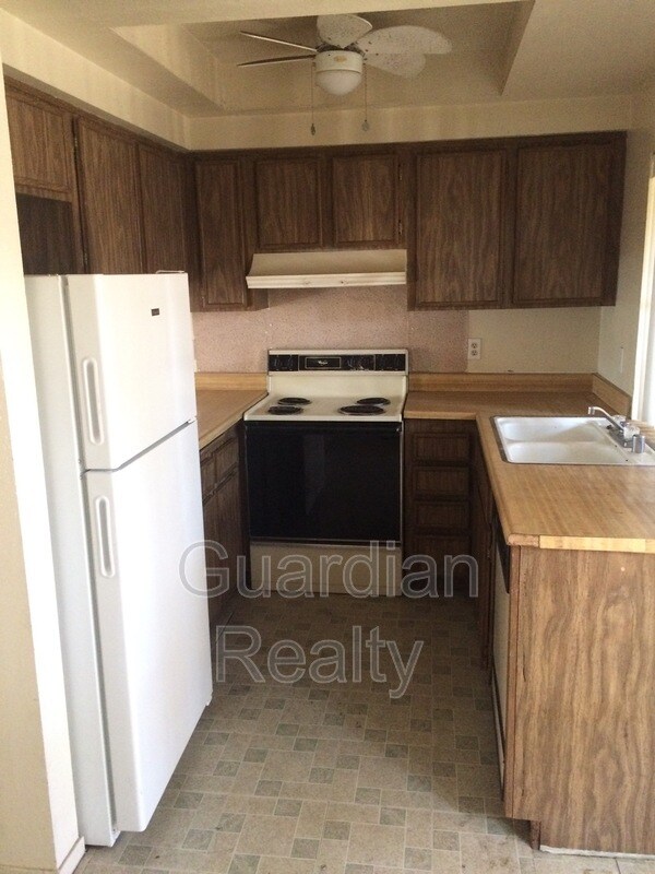Building Photo - 4770 S Topaz St