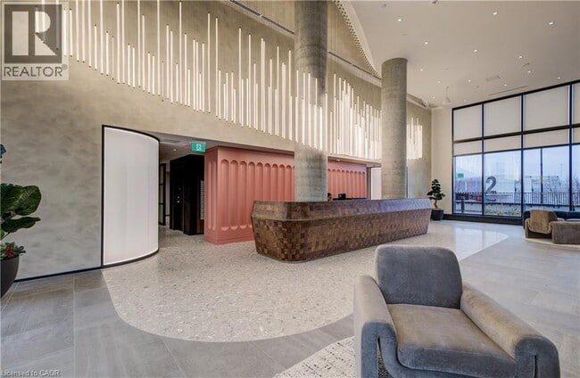 Photo du bâtiment - 25 Wellington St S