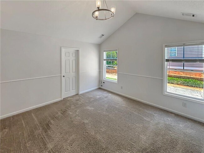 Building Photo - 3755 Pine Village Pl