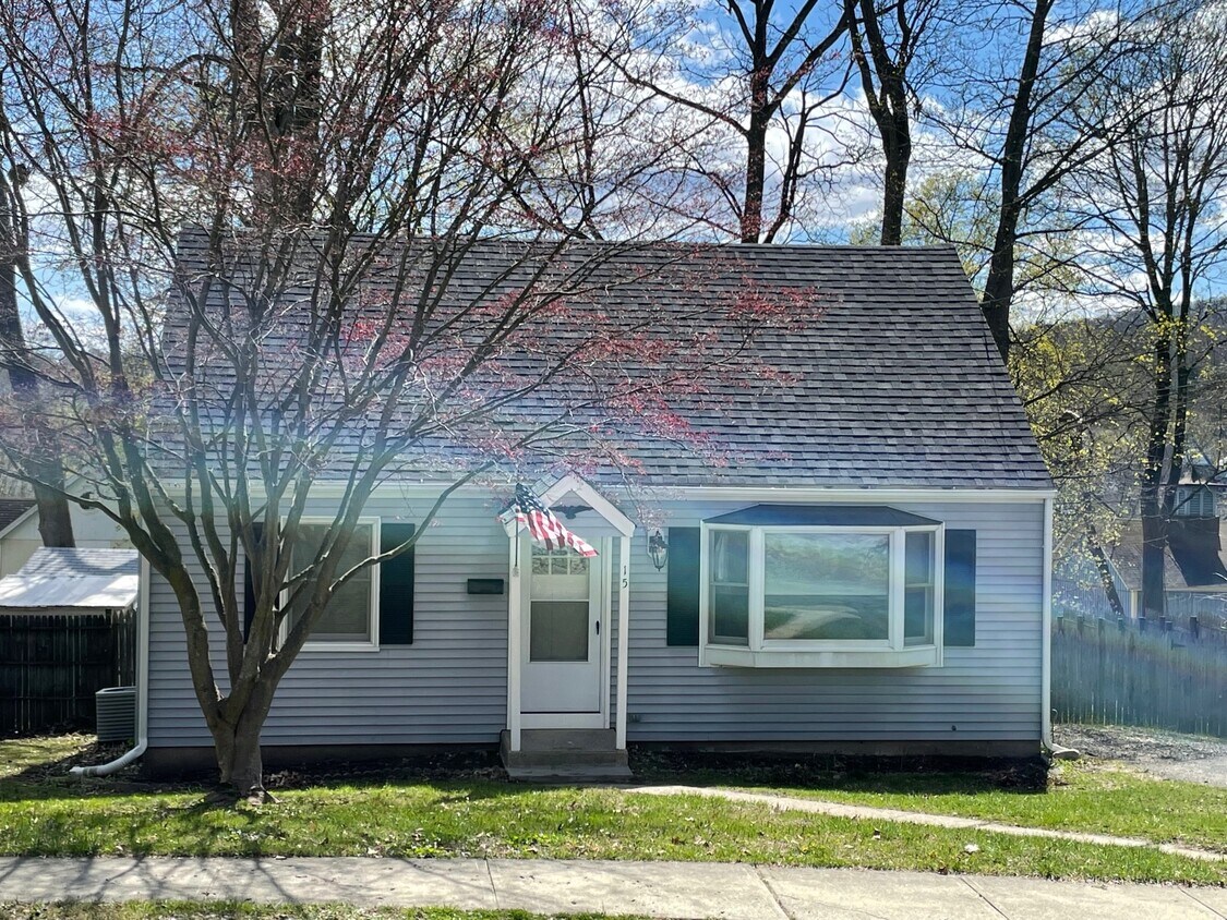 15 High St, Bethel, CT 06801 House Rental in Bethel, CT