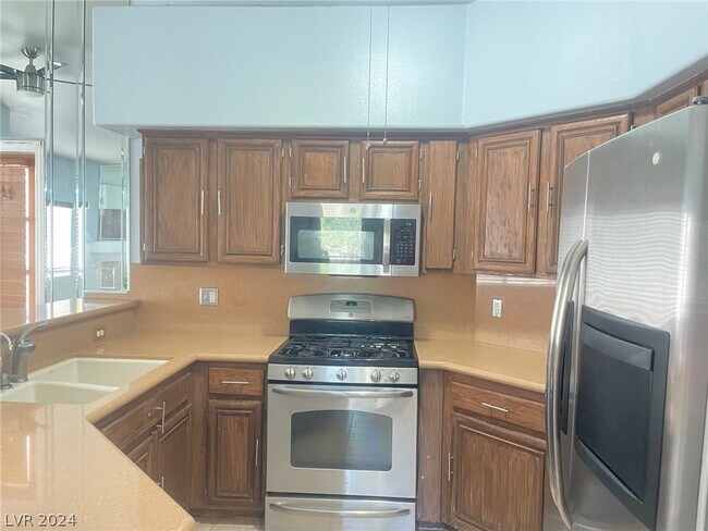 Foto del edificio - 5225 W Reno Ave