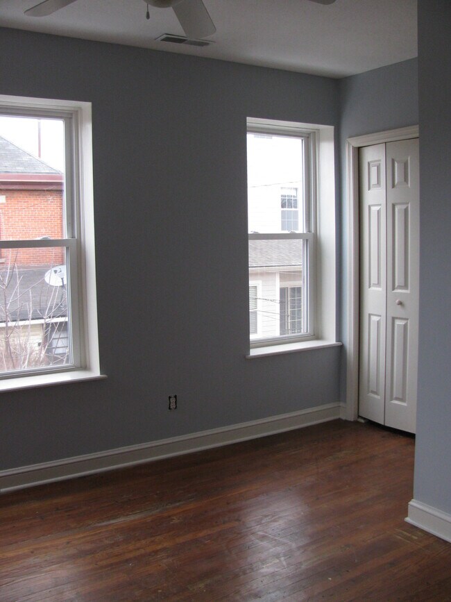 Foto del edificio - 732 S 9th St