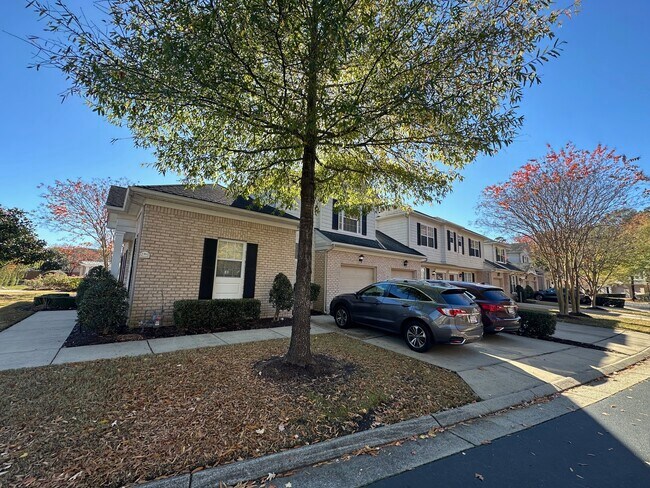 Foto del edificio - 1463 Otterbourne Cir