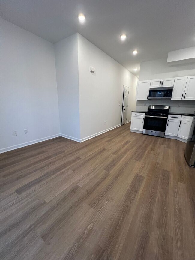 Foto del edificio - 4213 W Girard Ave