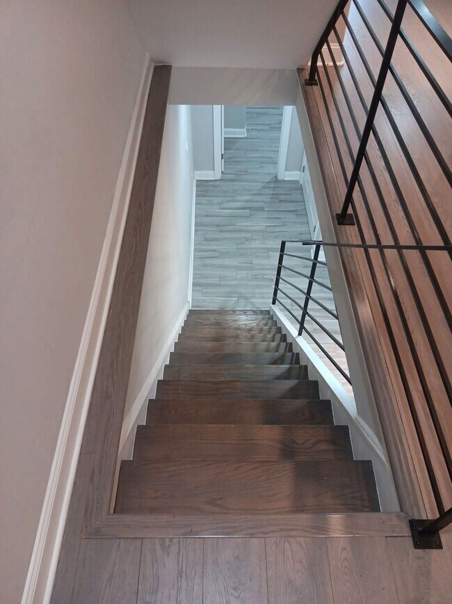 Photo - 431 W Berks St Apartment