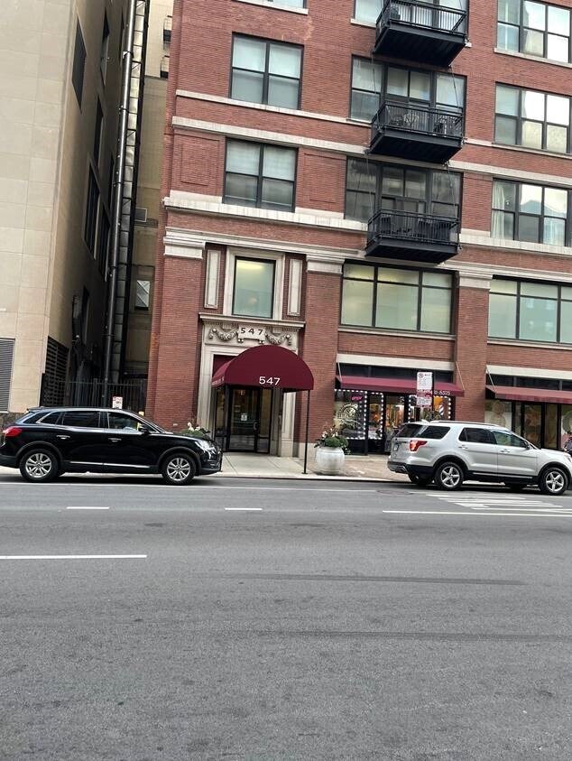 Foto del edificio - 547 S Clark St