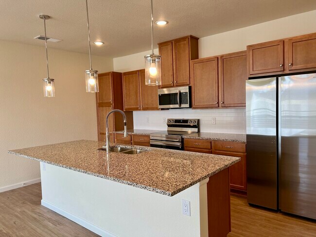 Building Photo - 3865 Presidio Point
