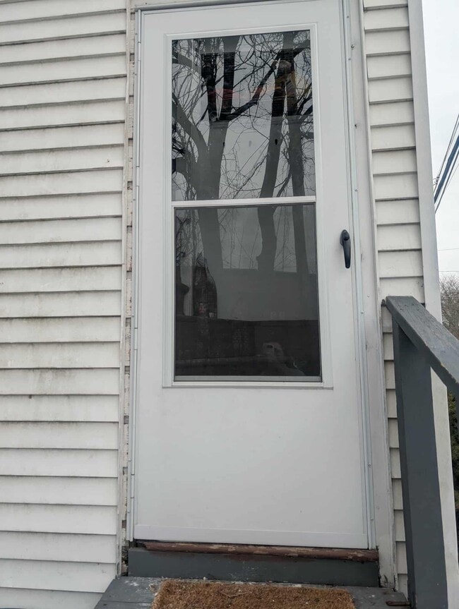 Building Photo - 318 27th St
