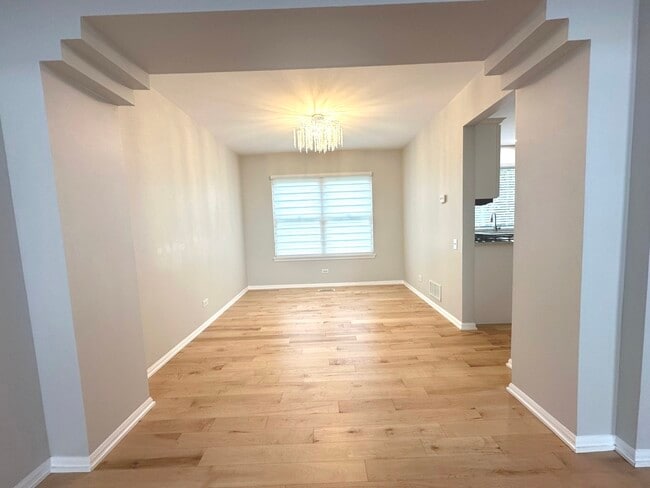 Foto del edificio - 1469 Braymore Cir W
