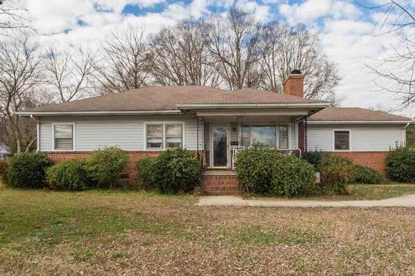 Foto principal - Charming 3BR Home Near Duke Regional – Mov...