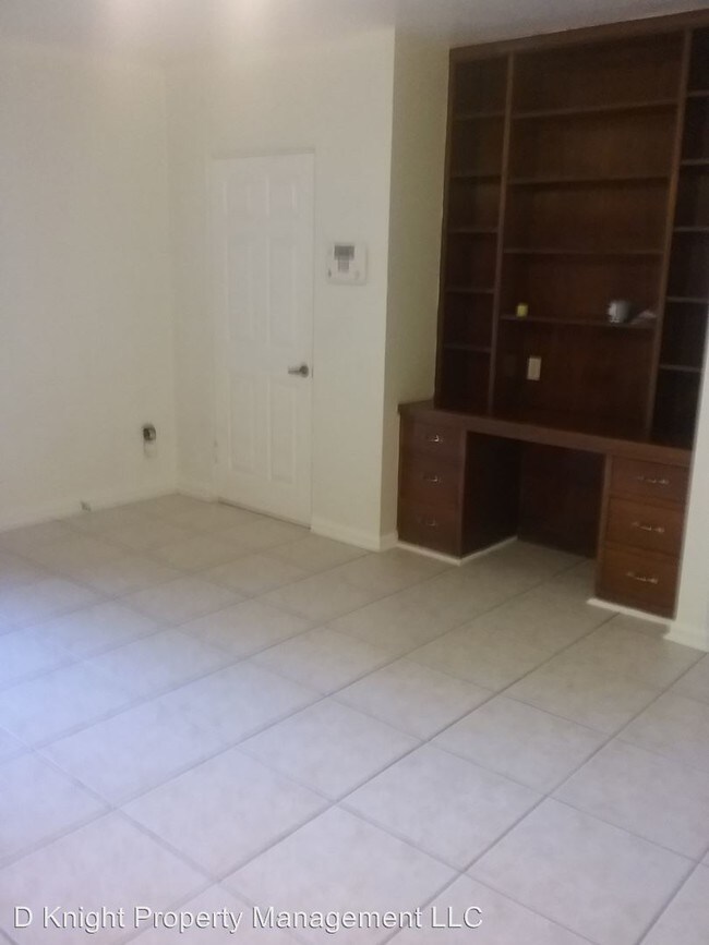 Foto del edificio - 3 br, 3 bath House - 1910 Rock Lake Dr.