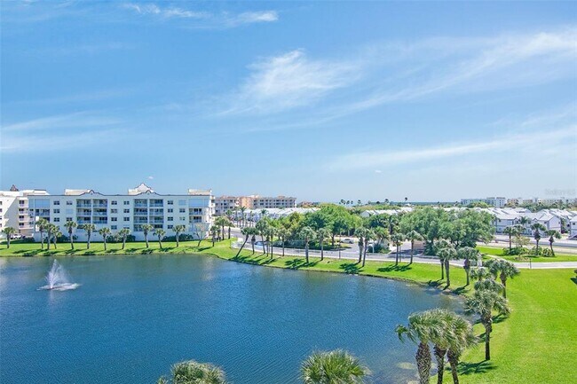 Building Photo - 8921 Lake Dr