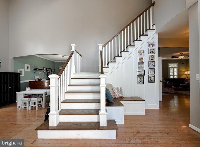 Foto del edificio - 23118 Silverberry Way