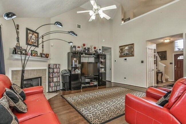Building Photo - 5302 Palo Duro Dr