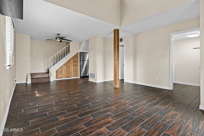 Foto del edificio - 6007 N 79th St