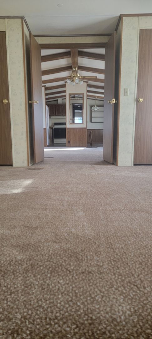 Building Photo - 2 Bedroom, 2 Bath Mobile Home in Yorktowne