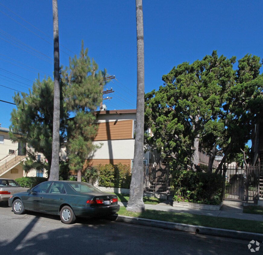 Building Photo - 1011 Winchester Ave