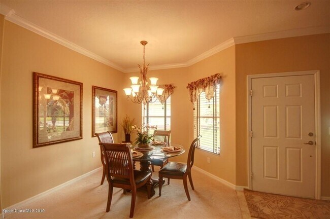 Foto del edificio - 3401 Funston Cir
