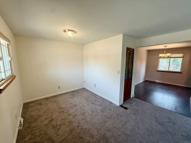 Foto del edificio - Conveniently Located 2 Bed, 2 Bath + 2 Bonus Rooms in Greeley
