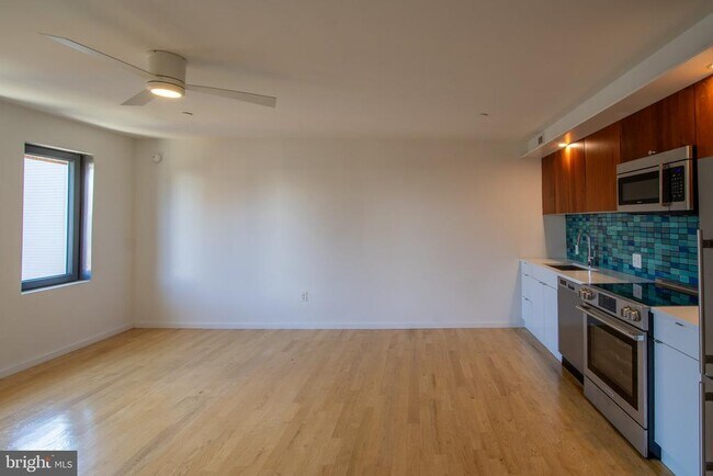 Foto del edificio - 152 W Laurel St