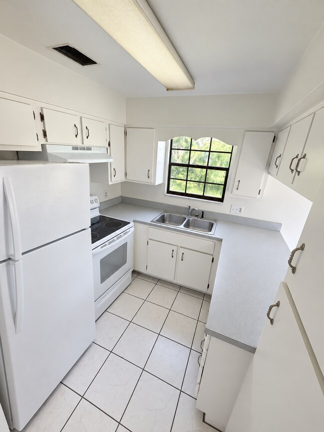 Foto del edificio - 4290 NE 2nd Ct