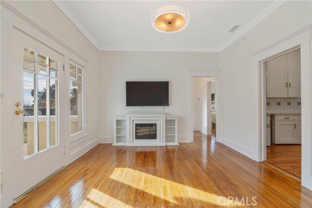 Foto del edificio - 1325 E Altadena Dr