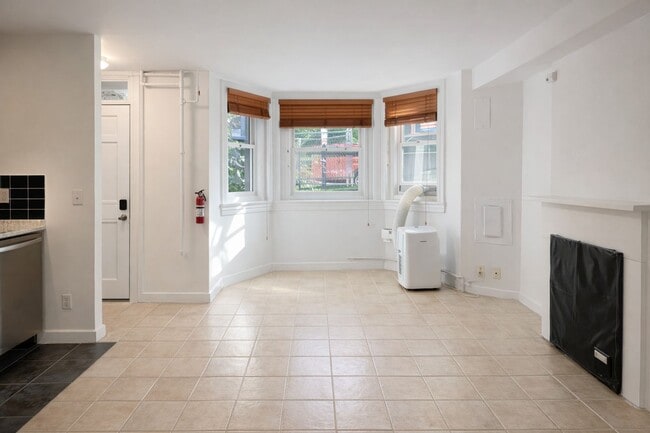 Photo - Modern Basement Unti 1 Bedroom/1 Bath, Recently renovated, new stainless steel appliances, floori... House