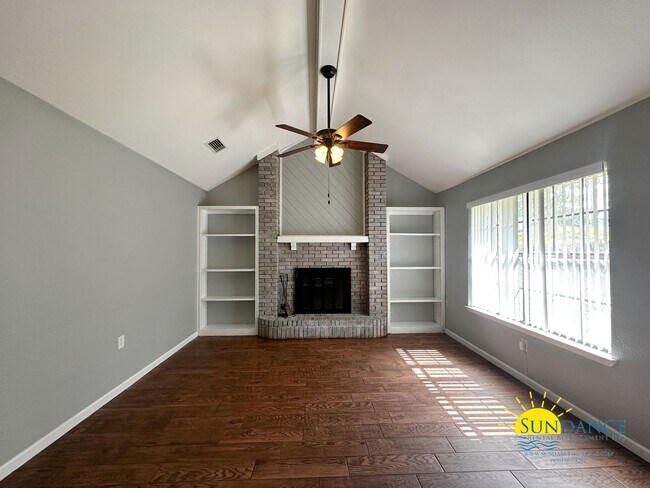 Foto del edificio - Energy-Efficient 2-Bedroom Home in Fort Wa...