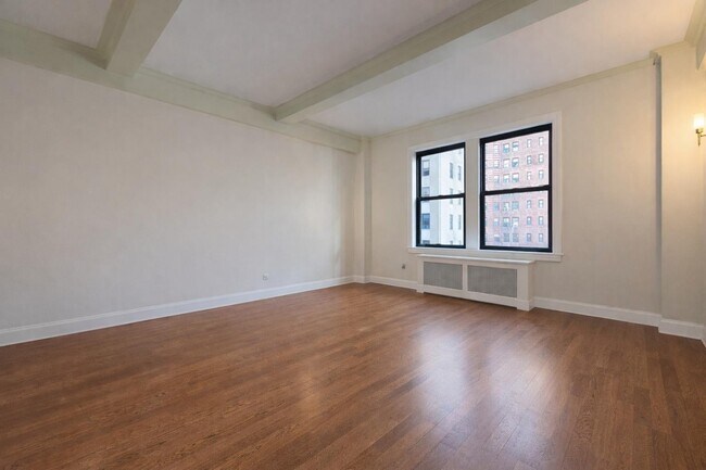 Foto del edificio - 308 W 104th St