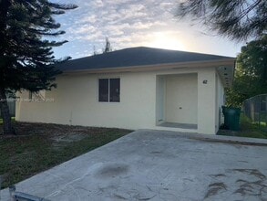 Building Photo - 42 Roberts Rd