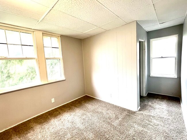 Foto del edificio - 1601 S Linwood Ave