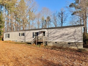 Building Photo - 675 Hawthorne Dr