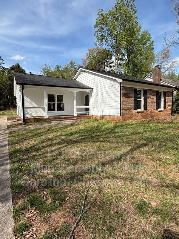 Building Photo - 1712 Blandford Dr