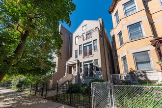Building Photo - 3240 N Racine Ave