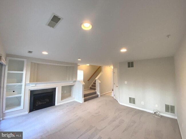 Building Photo - 5142 Donovan Dr