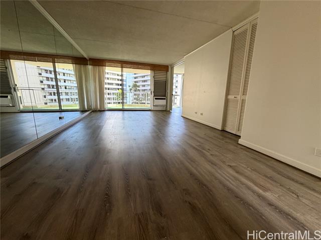 Foto del edificio - 469 Ena Rd