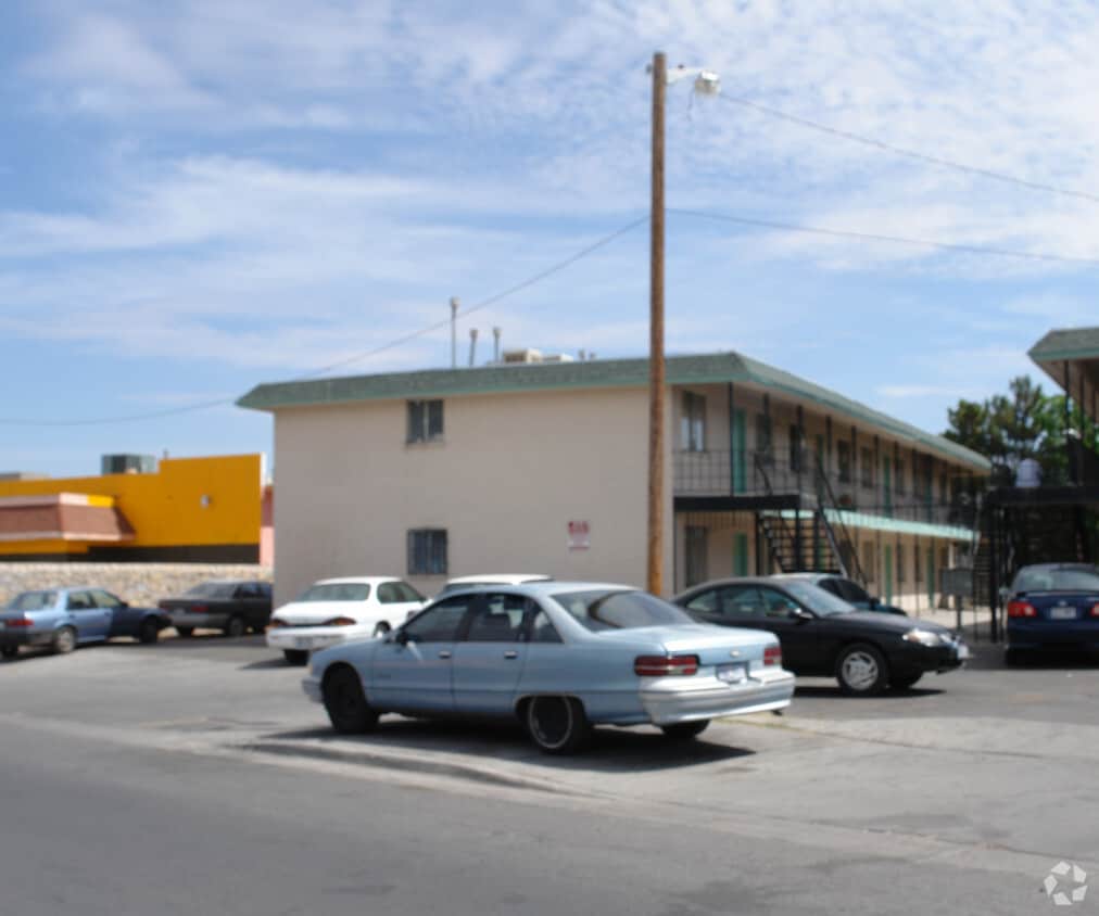 Building Photo - 7863 San Jose Rd