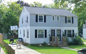 Building Photo - 4264-4266-4266 N Sercombe Rd