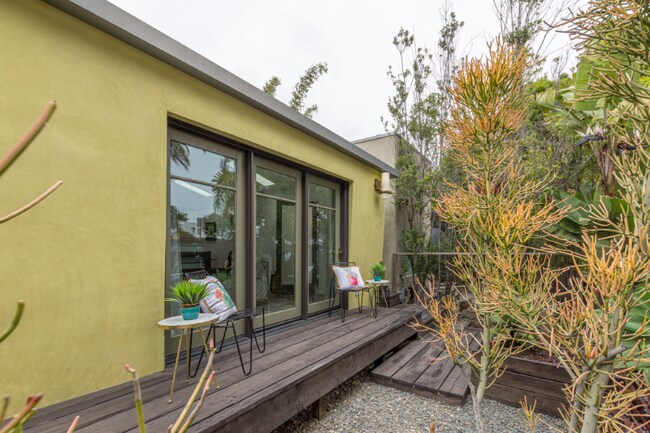 Foto del edificio - 13263 Venice Blvd.