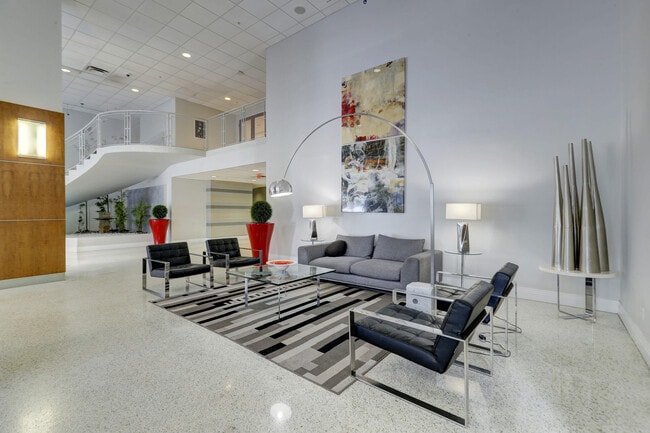 Building Photo - 3000 S Ocean Dr