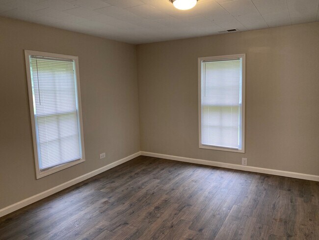 Foto del edificio - 317 Watlington Rd