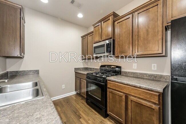 Foto del edificio - 4102 Dahlgreen Way