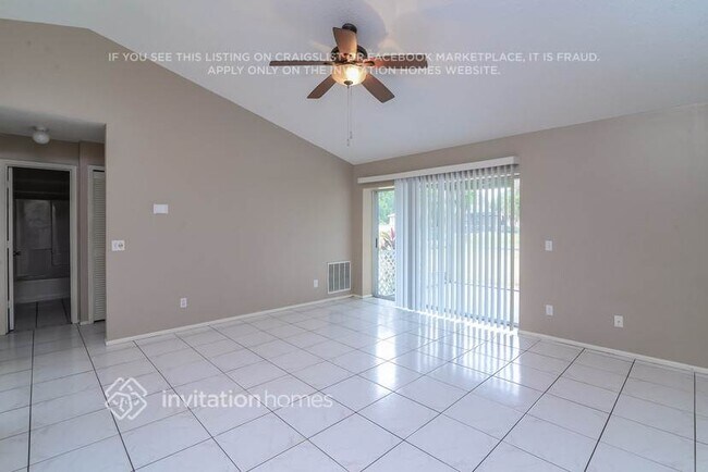 Foto del edificio - 6017 61st Ct E