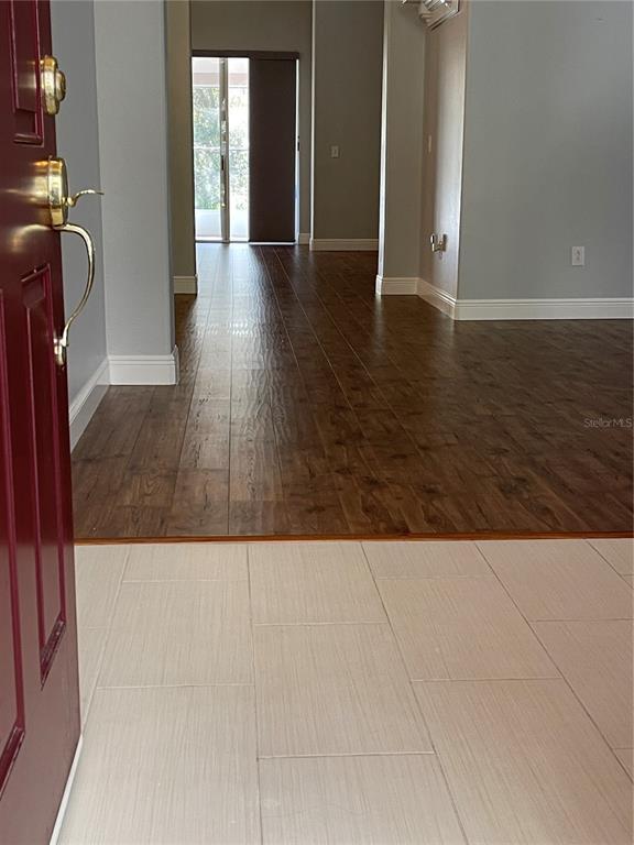 Building Photo - 10525 San Travaso Dr