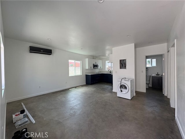 Foto del edificio - 7315 Normandie Ave