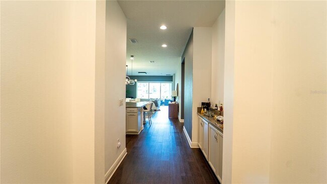 Foto del edificio - 10239 Henbury St