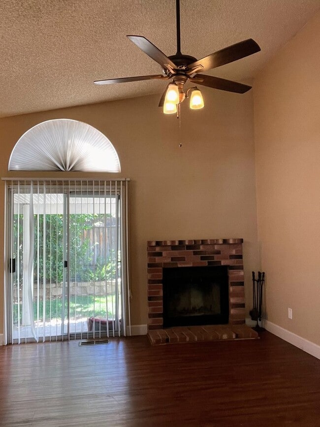Building Photo - beautiful 4 bedroom home in Carson City