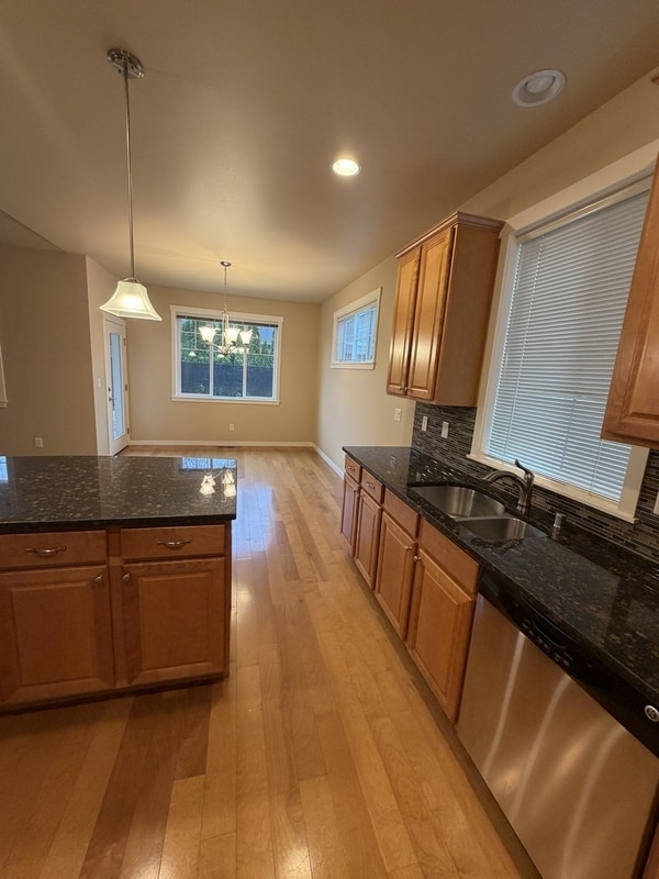 Foto del edificio - 1546 Bryce Park Loop