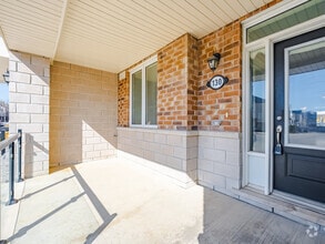 Building Photo - 130 Daylily Ln