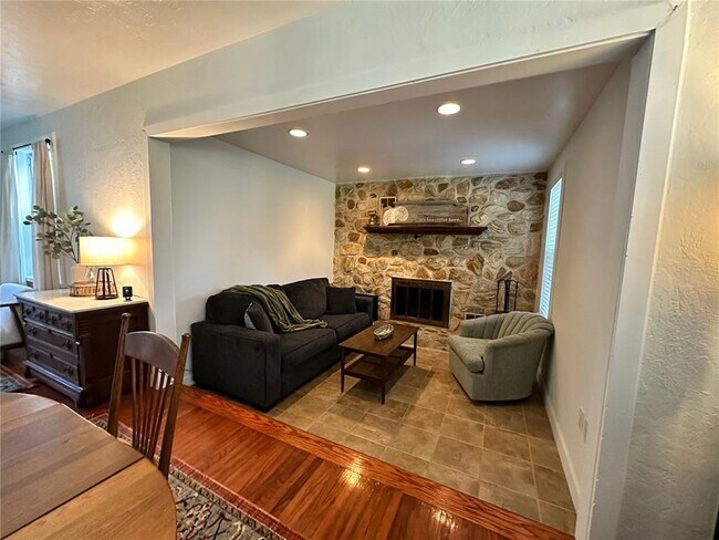 Foto del edificio - 1023 NE 5th St